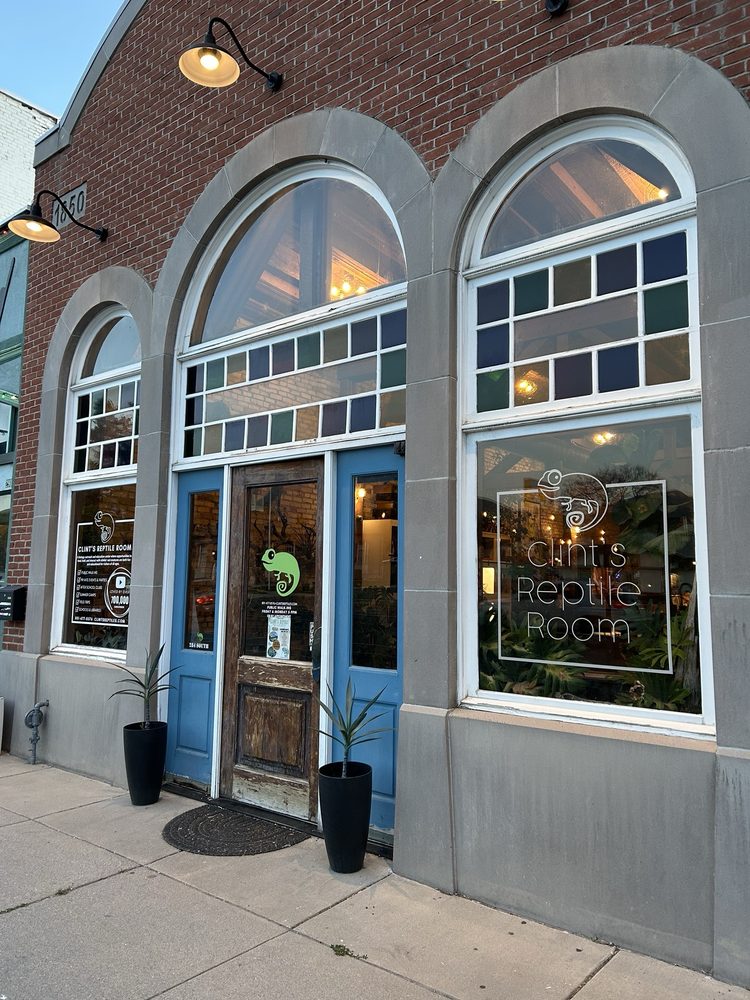 Clint's Reptile Room Logo