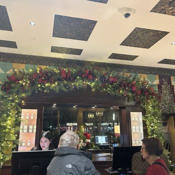 Bottleworks Hotel - Hotels Near Me - Indianapolis, Indiana
