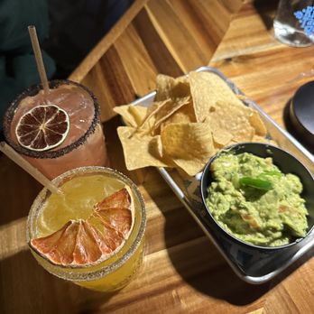 Rreal Tacos - West Midtown - Guacamole & Chips, Strawberry Margarita, and Mango Margarita - Tacos Near Me - Atlanta, Georgia Rreal Tacos - West Midtown - Guacamole & Chips, Strawberry Margarita, and Mango Margarita - Tacos Near Me - Atlanta, Georgia
