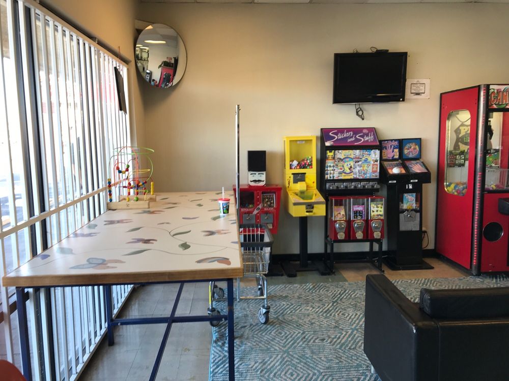 THUNDER SUDS LAUNDROMAT & DRY CLEANERS 53 Photos & 30 Reviews Dry