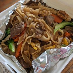 New Chiang Mai Thai Cuisine - Pad see ew beef