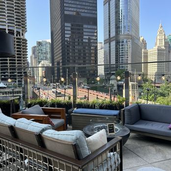 Raised An Urban Rooftop Bar - Views - Bars Near Me - Chicago, Illinois