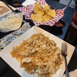 Don Vrgas Mariscos & Grill - My wife ordered Arroz Con Pollo, rice with chicken.