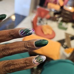 Deluxe Nail Salon Spa - Hawaii nails