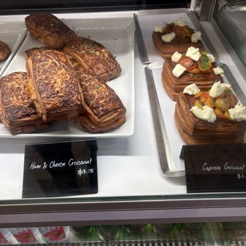 Nonni Cafe & Bakery - Cafes Near Me - Toronto, Ontario