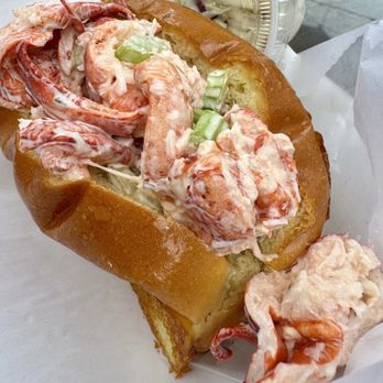 DJ's Clam Shack - Killer Lobster Roll - Seafood Near Me - Key West, Florida DJ's Clam Shack - Killer Lobster Roll - Seafood Near Me - Key West, Florida
