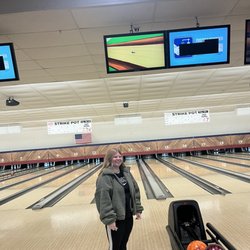 Colonial Lanes