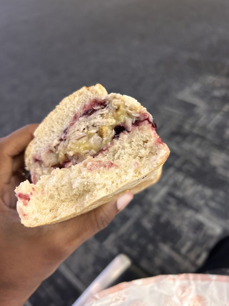 EARL OF SANDWICH Updated September 2024 Concourse B, Burlington, Kentucky Sandwiches