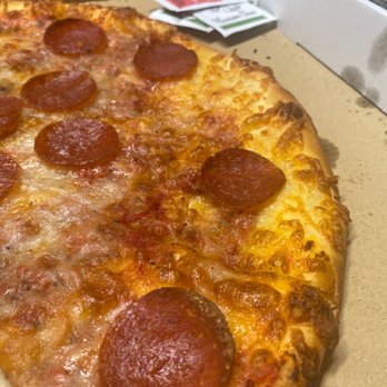 Applegate Country Club - Pizza Near Me - Applegate, Oregon