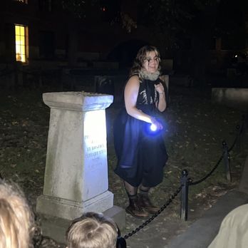 Ghosts & Gravestones - Historical Tours Near Me - Boston, Massachusetts