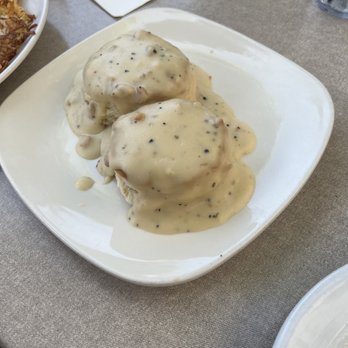 Fullerton Brew Co - 2 Biscuits and Gravy - Brewpubs Near Me - Fullerton, California
