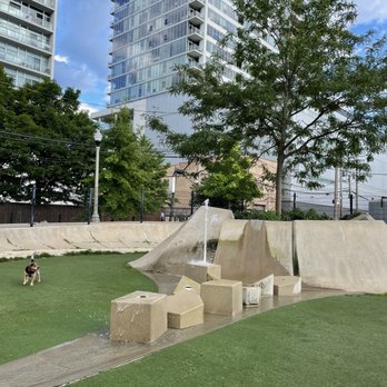 Fred Anderson Park - Dog Parks Near Me - Chicago, Illinois