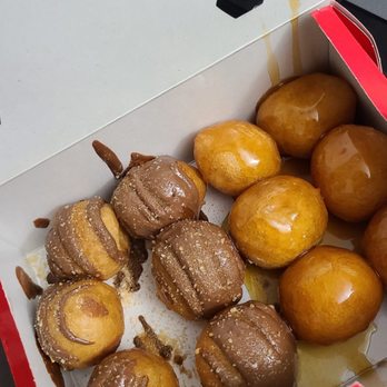 Mr. Puffs - Chocolate hazelnut and salted caramel - Ice Cream & Frozen Yogurt Near Me - Mississauga, Ontario Mr. Puffs - Chocolate hazelnut and salted caramel - Ice Cream & Frozen Yogurt Near Me - Mississauga, Ontario