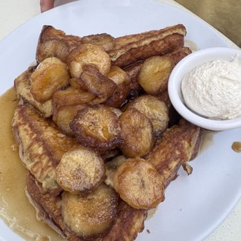 The Greenhouse Bar - Bananas foster French toast - Bars Near Me - Nashville, Tennessee