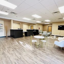 Elevate Wellness Med Spa - Elevate Wellness Med Spa - Take comfort in our relaxed waiting room