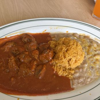 Estrada's Mexican Grill - Chile Colorado - Mexican Near Me - Garden Grove, California Estrada's Mexican Grill - Chile Colorado - Mexican Near Me - Garden Grove, California