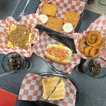 Ernie's Texas Lunch - Diners Near Me - Gettysburg, Pennsylvania