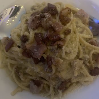 Luca Italian Restaurant - Spaghetti carbonara - Italian Near Me - Everett, Washington