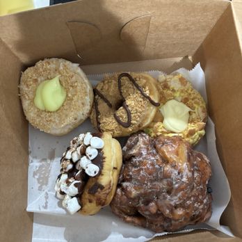 Dixie Cream Donuts - This was my selection minus a glazed raspberry filled. - Donuts Near Me - West Palm Beach, Florida Dixie Cream Donuts - This was my selection minus a glazed raspberry filled. - Donuts Near Me - West Palm Beach, Florida