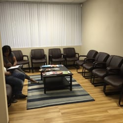 Frank B. Giacobetti, MD - NOT MUCH OF A WAIT AND CLEAN