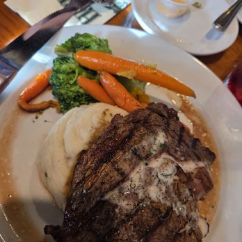 Prime Steakhouse at Harris Ranch - Steakhouses Near Me - Coalinga, California