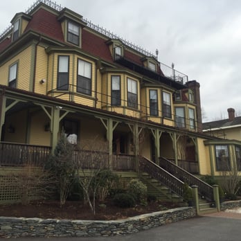 The Cliffside Inn - Bed & Breakfast Near Me - Newport, Rhode Island The Cliffside Inn - Bed & Breakfast Near Me - Newport, Rhode Island