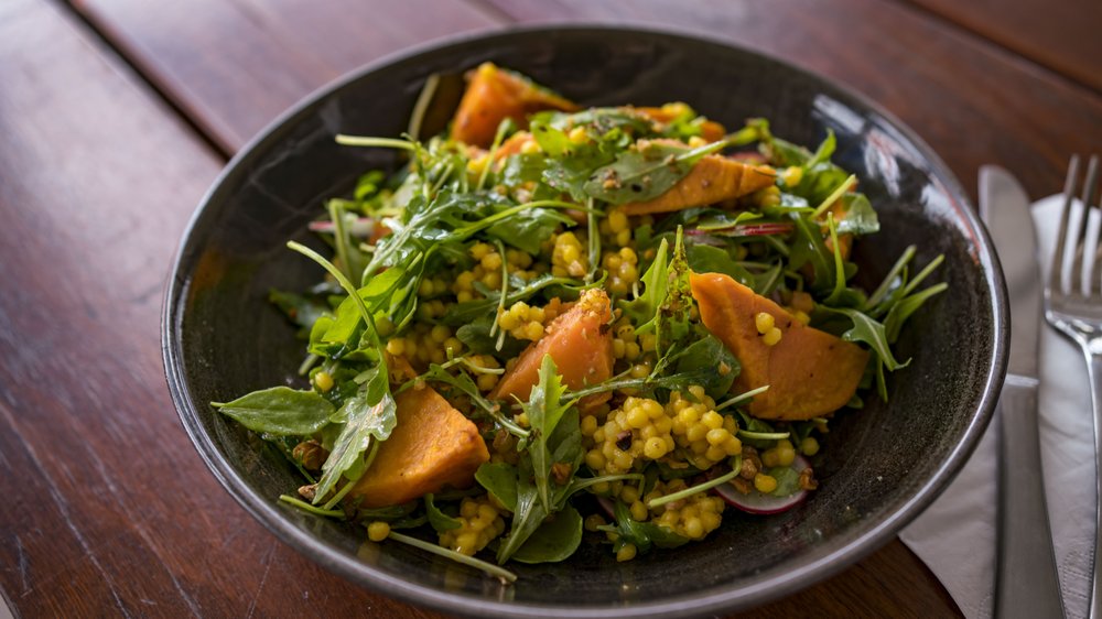 ROAR BAR AND GRILL Updated September 2024 49 Photos 23 Port