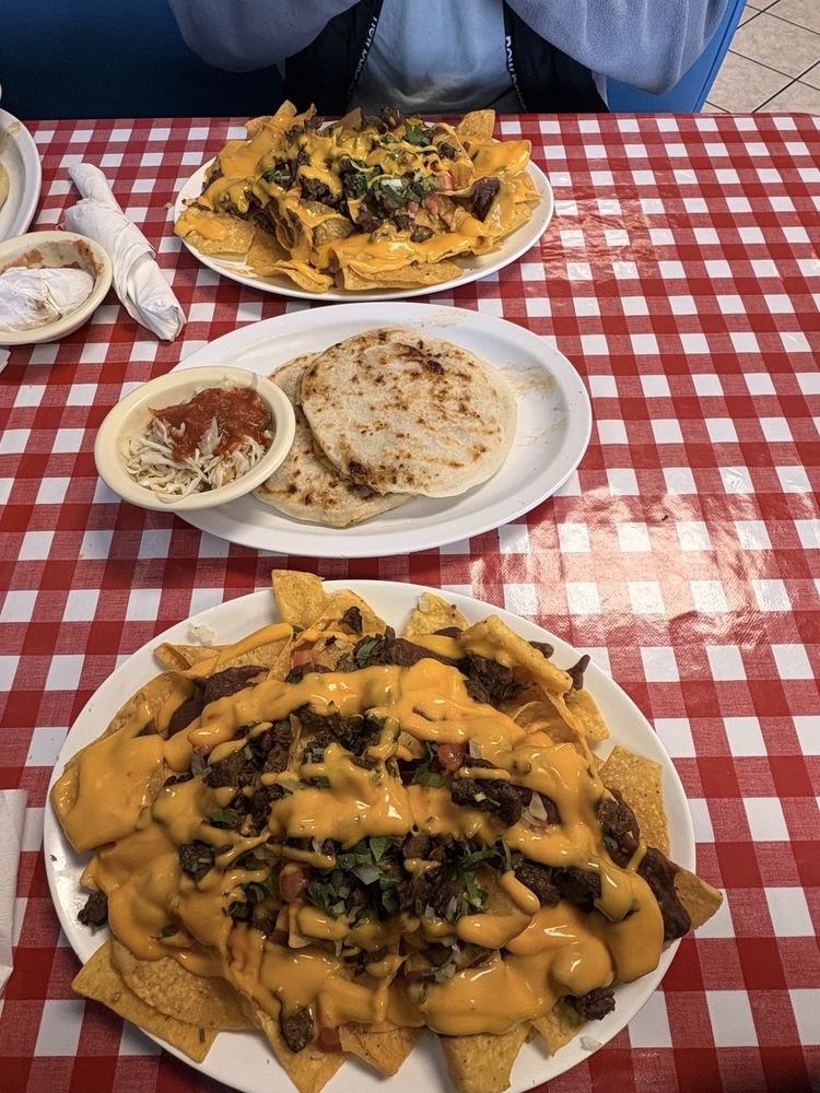 El Salvador Restaurant