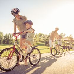 Bayshore Bike Rental - Family on Bike Rentals - Bayshore Bike Rentals Naples, FL