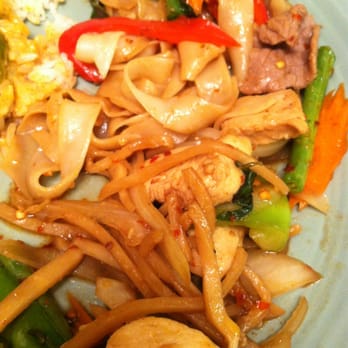 Thai Cuisine - Spicy Thai basil and drunken noodle. - Thai Near Me - Boise, Idaho Thai Cuisine - Spicy Thai basil and drunken noodle. - Thai Near Me - Boise, Idaho