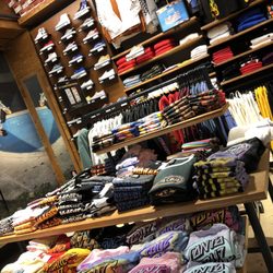 Zumiez