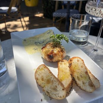 Rouge Lounge - Gilroy elephant roasted garlic with creamy cambozola cheese - Wine Bars Near Me - San Carlos, California Rouge Lounge - Gilroy elephant roasted garlic with creamy cambozola cheese - Wine Bars Near Me - San Carlos, California