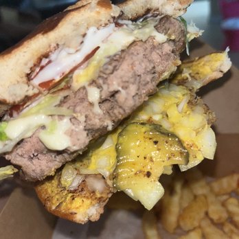 Bulldog Underbites - Classic bully with cheese & all the toppings - Food Trucks Near Me - Austin, Texas
