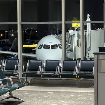 MCGHEE TYSON AIRPORT - Updated February 2026 - 330 Photos & 283 Reviews