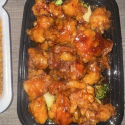 Jade Garden - C17. General Tso's Chicken