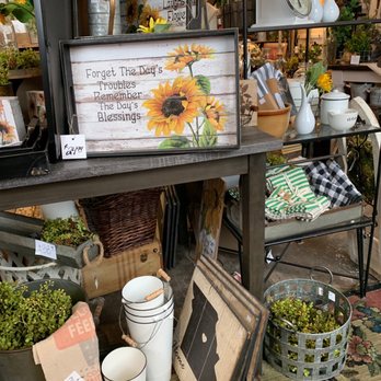 Prairie in Bloom - Home Decor Near Me - Omaha, Nebraska Prairie in Bloom - Home Decor Near Me - Omaha, Nebraska
