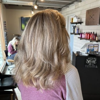 Blonde Ambition Studio Salon - My new color from Elizabeth - Hair Salons Near Me - Yucca Valley, California