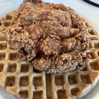 Tía - Chicken & Waffles without the BBQ Bourbon maple syrup - Breakfast & Brunch Near Me - Guaynabo, Puerto Rico Tía - Chicken & Waffles without the BBQ Bourbon maple syrup - Breakfast & Brunch Near Me - Guaynabo, Puerto Rico
