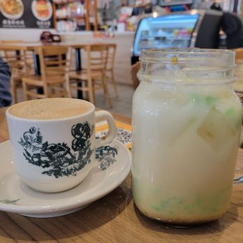 Little House Restoran - kopi and iced chendol - Malaysian Near Me - Brooklyn, New York Little House Restoran - kopi and iced chendol - Malaysian Near Me - Brooklyn, New York