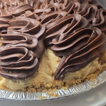Colonial House Restaurant & Bar - Reece Pie - American Near Me - Rapid City, South Dakota