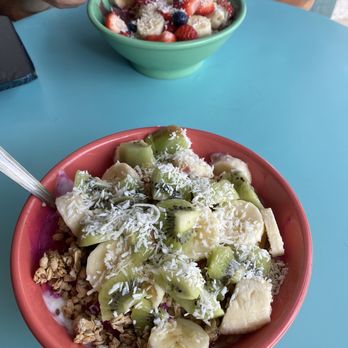Backyard Bowls - Juice Bars & Smoothies Near Me - Santa Barbara, California Backyard Bowls - Juice Bars & Smoothies Near Me - Santa Barbara, California