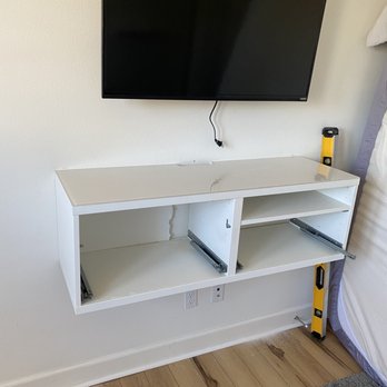EJRZ - TV AND FURNITURE MOUNTED - Handyman Near Me EJRZ - TV AND FURNITURE MOUNTED - Handyman Near Me