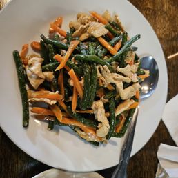 Green Bean Chicken, YUCK. Do not recommend. Had a sour flavor abd chicken was dry and unwarranted. Definitely not enjoyable. Green Bean Chicken, YUCK. Do not recommend. Had a sour flavor abd chicken was dry and unwarranted. Definitely not enjoyable.