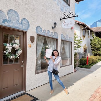 layahs bridal boutique