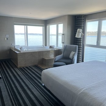 Silver Cloud Hotel - Tacoma Waterfront - Hotels Near Me - Tacoma, Washington Silver Cloud Hotel - Tacoma Waterfront - Hotels Near Me - Tacoma, Washington