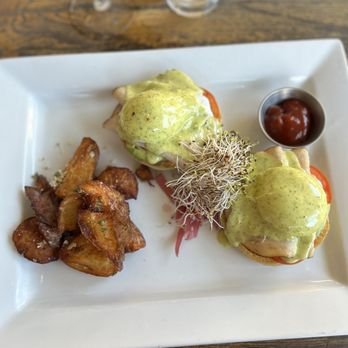 Foch Café & Bistro - Eggs Benedict - New American Near Me - Tempe, Arizona