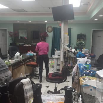TD Nails - Nail Salons Near Me - Atlanta, Georgia