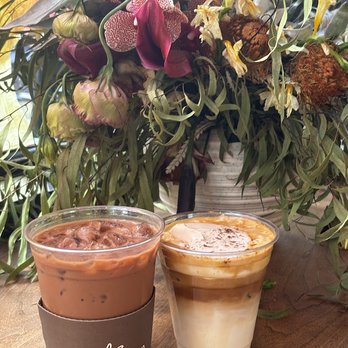 Mandarin Coffee Stand - Mandarin Mocha and Vienna latte - Coffee & Tea Near Me - Pasadena, California