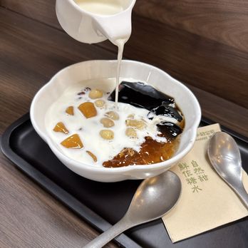 Makkee Dessert - Makkee Deluxe - Desserts Near Me - Rowland Heights, California Makkee Dessert - Makkee Deluxe - Desserts Near Me - Rowland Heights, California