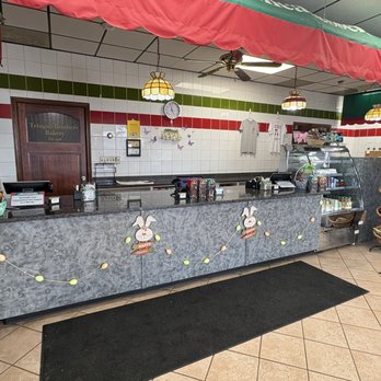 Tringali's Bakery - cash register. - Bakeries Near Me - Warren, Michigan